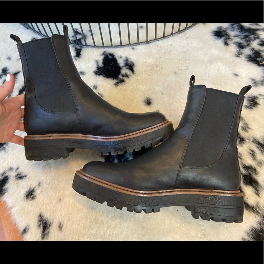 Sam Edelman Laguna Chelsea Boot - waterproof